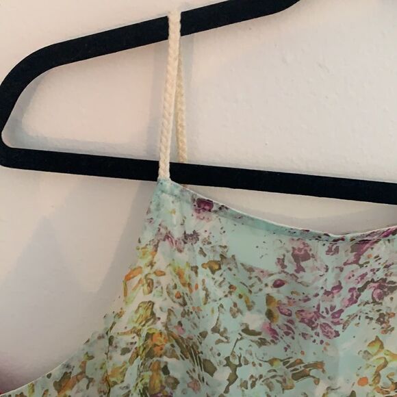 BCBG Flowery crop top with sheer overlay - Picture 2 of 3